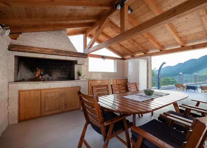 Villa Dragic *