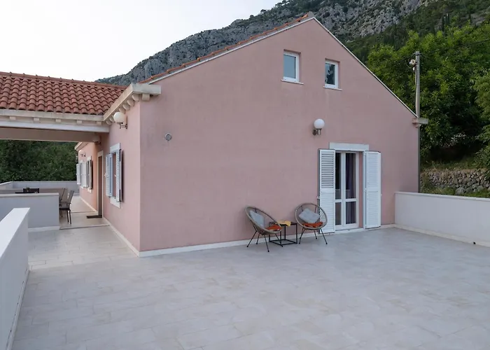 Dragic Villa