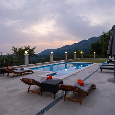 Dragic Villa *